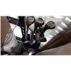 Image 2 : SPALDING GOLF CLUBS IN BAG