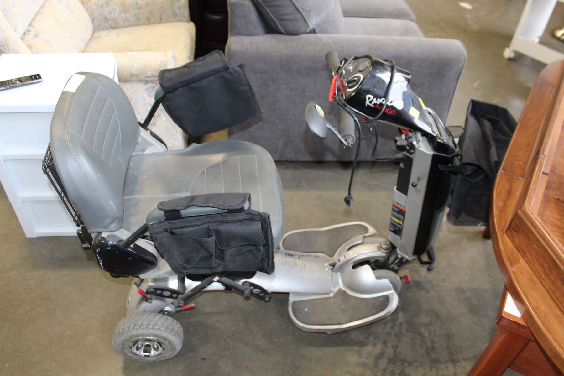 RASCAL AUTO GO 550 FOLDING MOBILITY SCOOTER