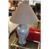 Image 1 : STONE LOOK TABLE LAMP