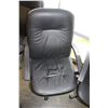Image 2 : BLACK LEATHER GAS LIFT ROLLING OFFICE ARM CHAIR