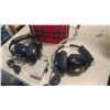 Image 2 : AVIATION HEADPHONES WITH BAG