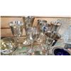 Image 2 : VINTAGE SILVER PLATE CANADIAN VIKING PLATE