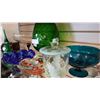 Image 2 : LOT OF ART GLASS BOWLS AND DISHES