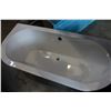 Image 2 : BATH TUB 63 BY 30 INCH