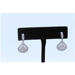 18K WHITE GOLD DIAMOND EARRING:5.53 GRAMS/DIAMOND:2.26CT