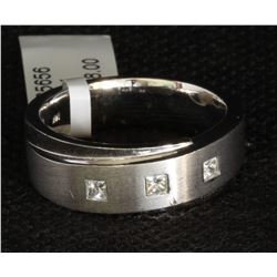 14K WHITE GOLD PRINCESS CUT DIAMOND RING:12.50 GRAMS/DIAMOND:0.28CT