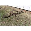 Image 1 : 4 1/2 Wolf Antique Trap W/Drag Chain