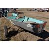 Image 2 : 19’ Princecraft 4 Seater Boat With Homemade Trailer