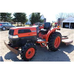 2002 Kubota L3130, Only 359 Hours