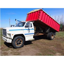 1980 Ford F700 Steel 16’ Box And hoist, Rollaway Tarp, 1 Owner, Gas Engine, 5 and 2 transmission, 69