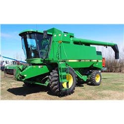1996 John Deere 9600 Combine With Straw Spreader