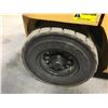 Image 8 : CAT MODEL P9000 8550 LB CAPACITY LPG FORKLIFT, 3 STAGE MAST, SIDE SHIFT, PNEUMATIC TIRES, APPROX.