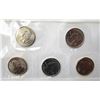 Image 2 : 1999 US Mint Quarter Sets P/D 10 coins