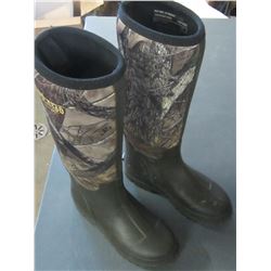 Boys size 4 Red Head Waterproof Boots