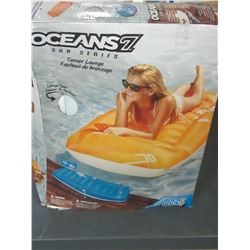 Oceans 1 Tanner Lounge  / Floatie
