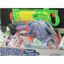 Huge new Lot of Pool Items / 6 Goggles / caps / Water Blaster / Water Shoes 7-8