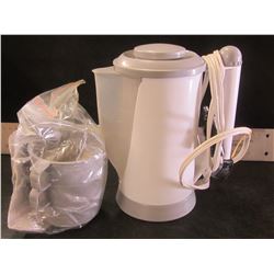 New 12 Volt Portable Kettle / boils water for hot beverage from 12 volt power