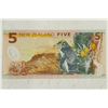 Image 2 : 1999 NEW ZEALAND $5 POLYMER CRISP UNC