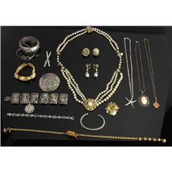 Collection of Vintage Costume Jewelry