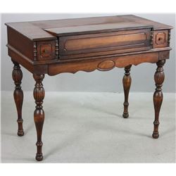 Early 20th Century Lady's Spinet Desk