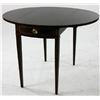 Image 5 : Federal Style Mahogany Drop Leaf Table