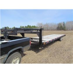 32’ 5th wheel Trailer-Triple Axle-Canada Custom & Good Floor