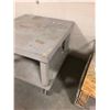 Image 2 : Wood Shop table 48" x 48" x 35"