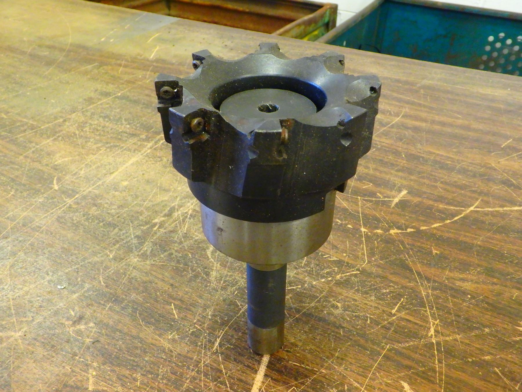 R8 Shank Shell End Mill Holder with Iscar 4