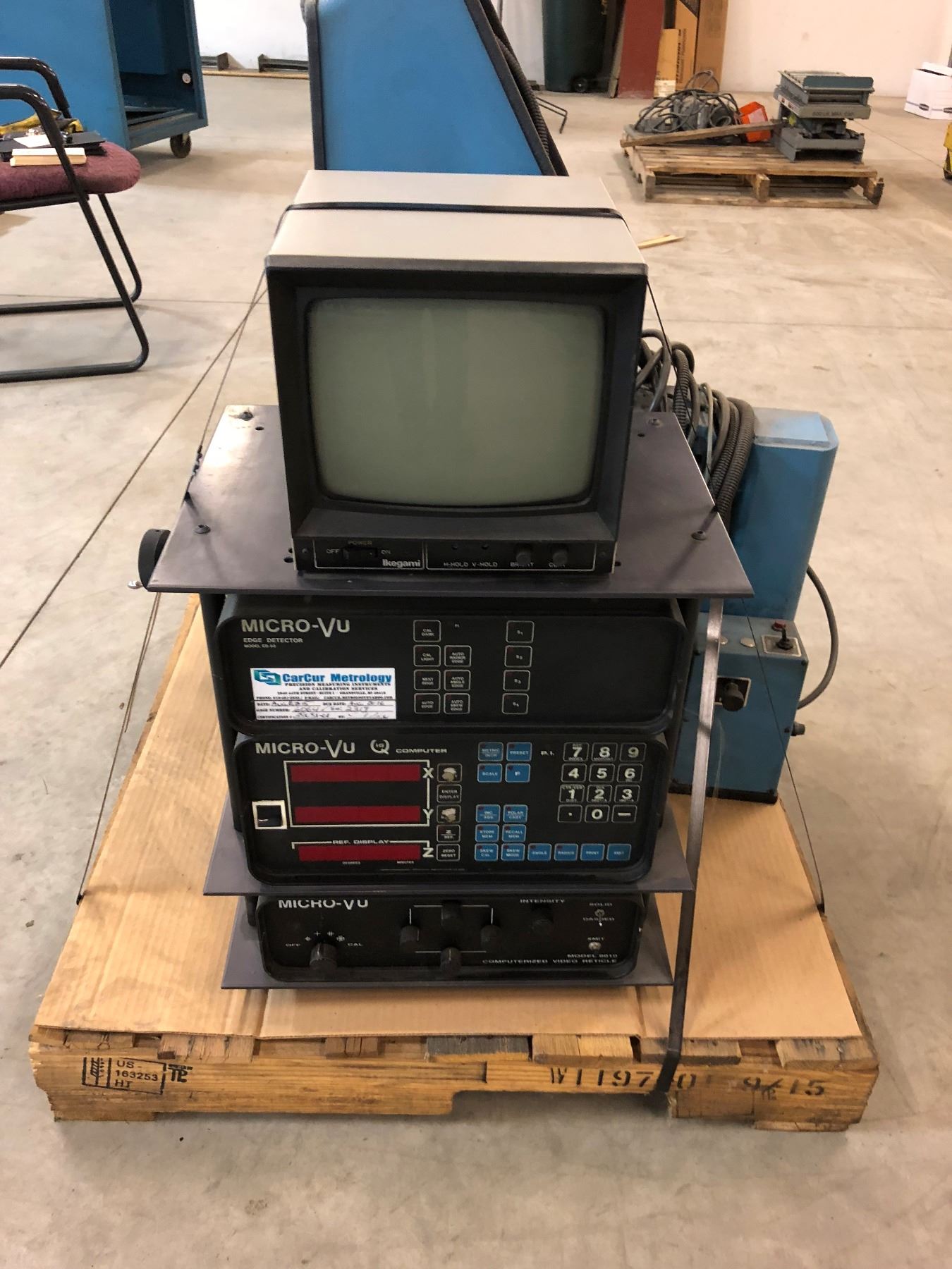 Micro Comparator Micro Vu Optical Comparator w/Measuring Controls