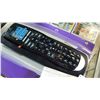 Image 2 : HARMONY LOGITECH CONTROLLER