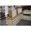 Image 2 : LARGE LOT OF ASSORTED KITCHEN CABINETS
