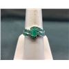 Image 1 : Stunning Emerald Studded Sterling Silver Ring
