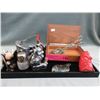 Image 1 : Tray of Assorted Vintage Collectibles