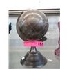 Image 1 : 10" Tall Metal Globe