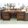 Image 1 : Sligh Mahogany Desk