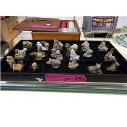 30 Vintage Red Rose Tea Figurines