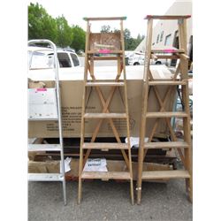 5 Foot Wood Step Ladder