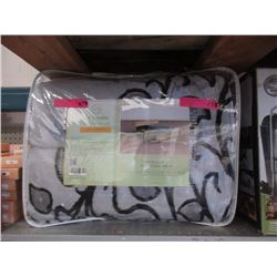 New Queen Size Grey & Black Sherpa Blanket