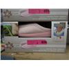 Image 1 : 3 New Pairs of Memory Foam Slippers - Size L