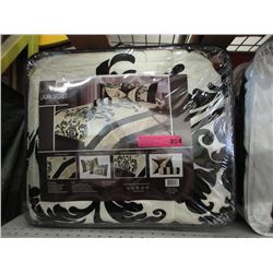 New Queen Size 7 Piece Comforter Set