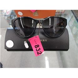 New Burberry Sunglasses with Black Case