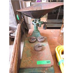 Vintage General Store Table Top Platform Scale ca1910