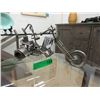 Image 1 : Metal Art Motorcycle Model