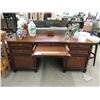 Image 2 : Sligh Mahogany Desk with Pull Out Keyboard Tray