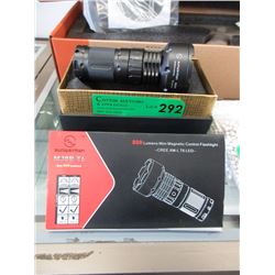 New 800 Lumens Mini Magnetic Control Flashlight