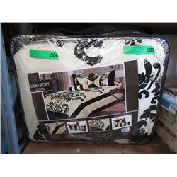 New Queen Size 7 Piece Comforters