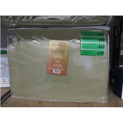 New Twin Size Micro Fleece Sheet Set - Green