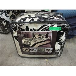 New Queen Size 7 Piece Comforter Set