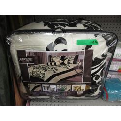 New Queen Size 7 Piece Comforter Set