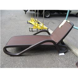 New Nardi Alfa Adjustable Sun Lounger